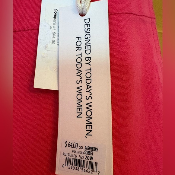 Code Bleu NWT Pink Flare & Wide Leg Crop Jeans Raspberry Sorbet Color. Size 20W - Picture 3 of 11